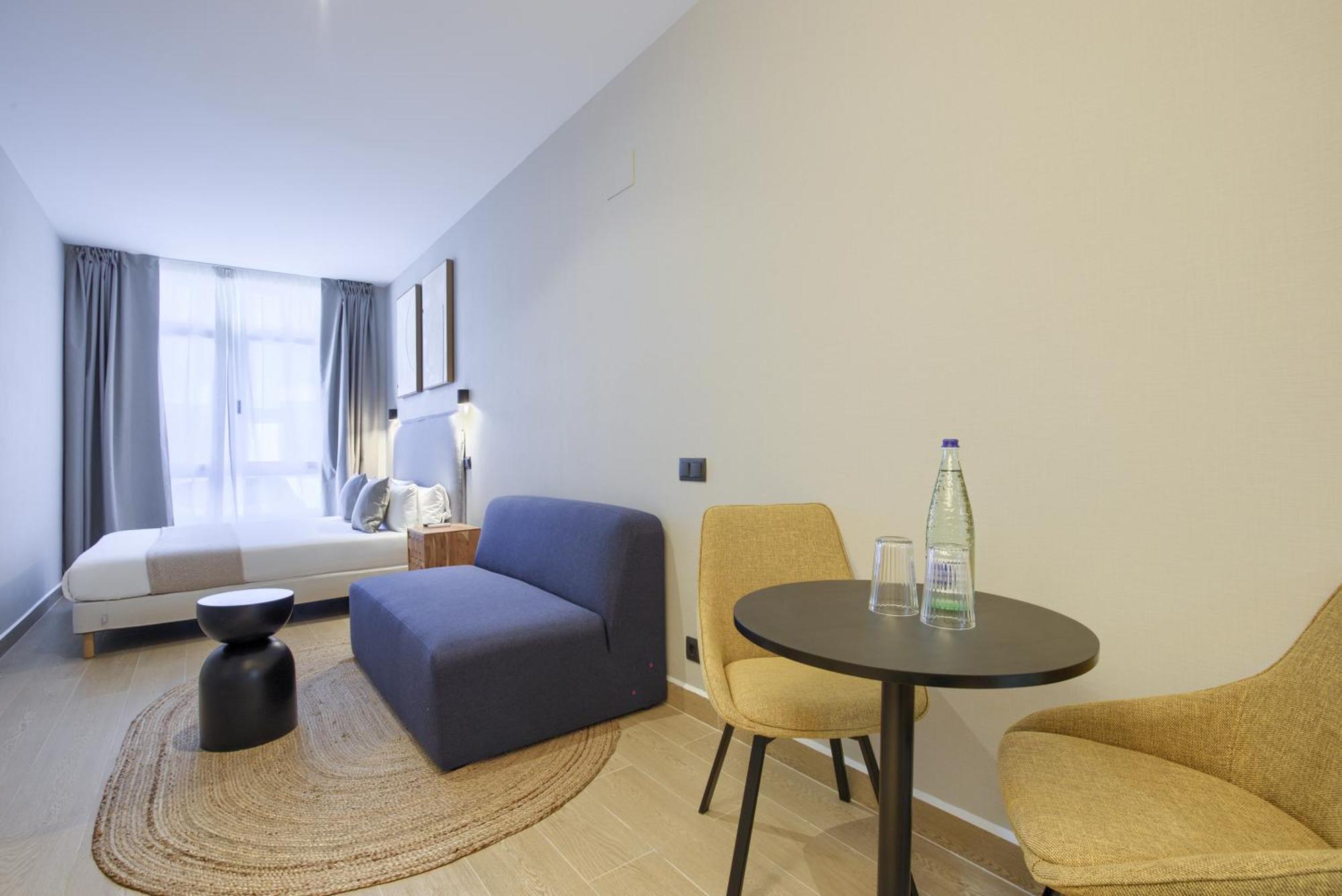 Dobo Madrid Murillo Chambre photo