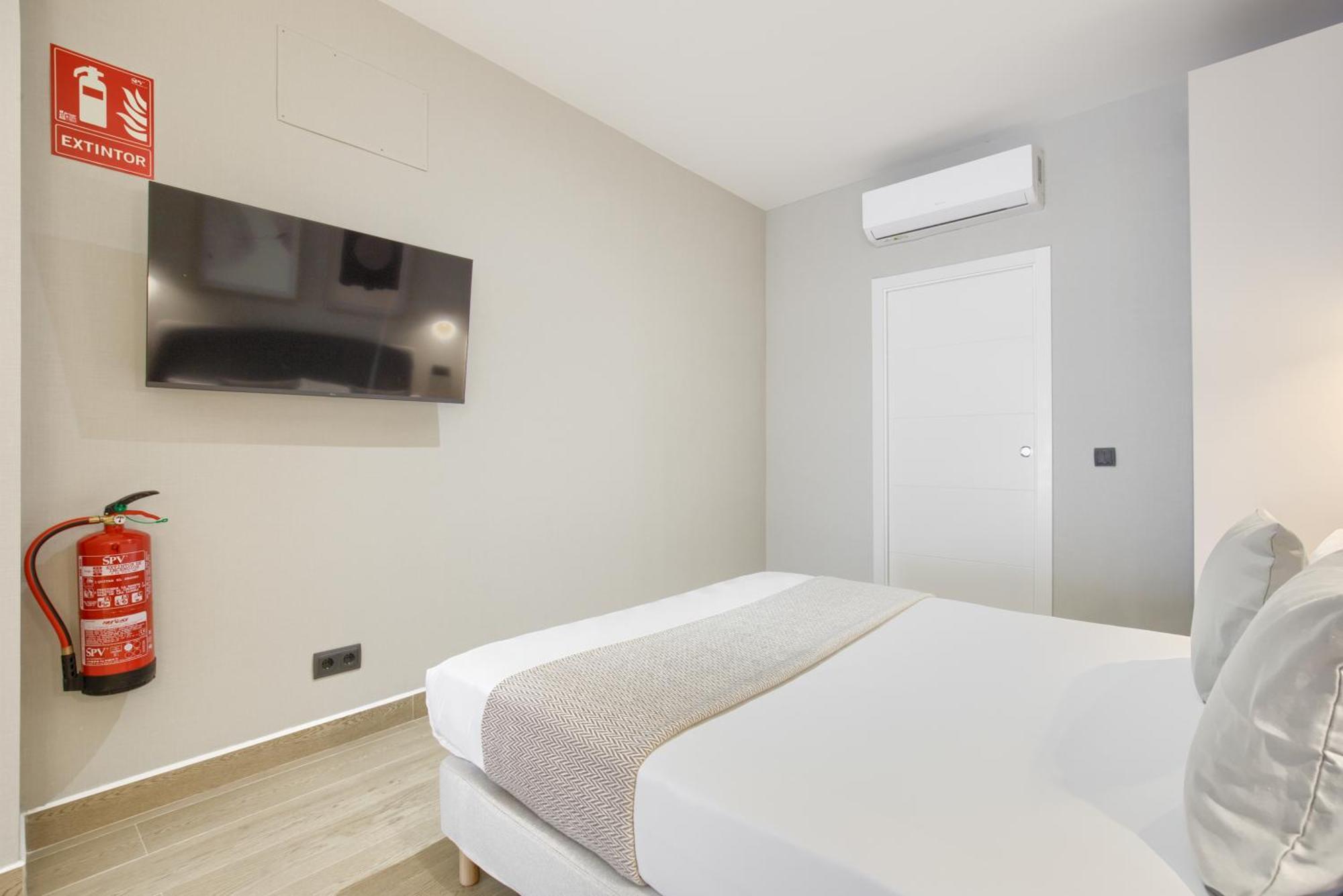 Dobo Madrid Murillo Chambre photo