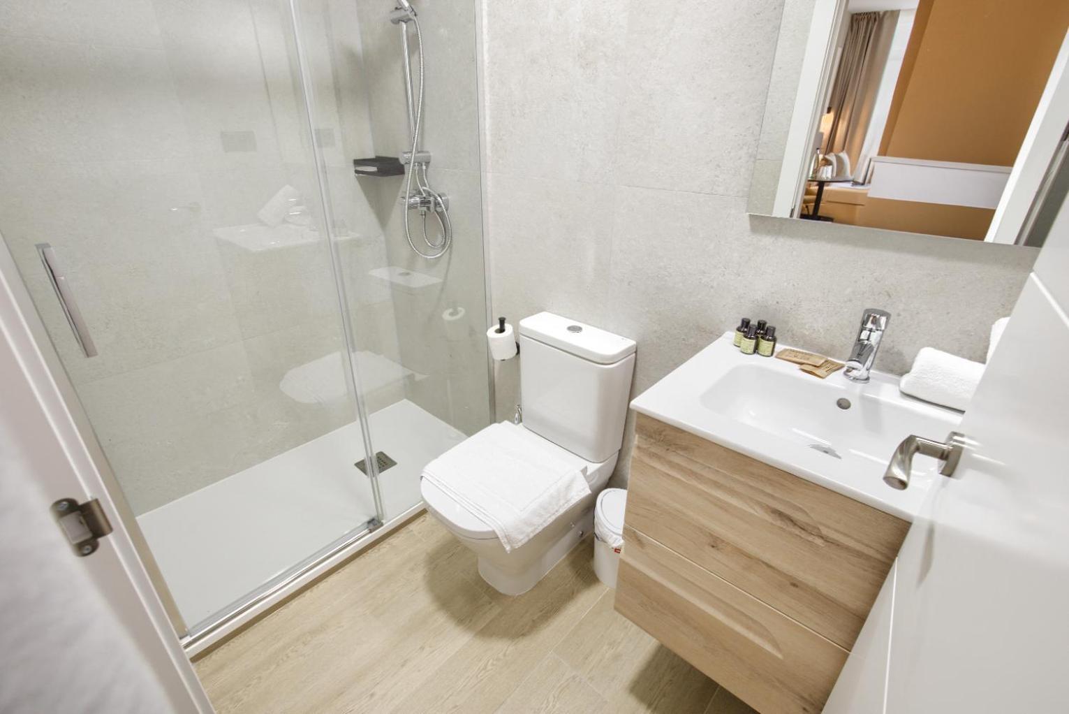 Dobo Madrid Murillo Chambre photo
