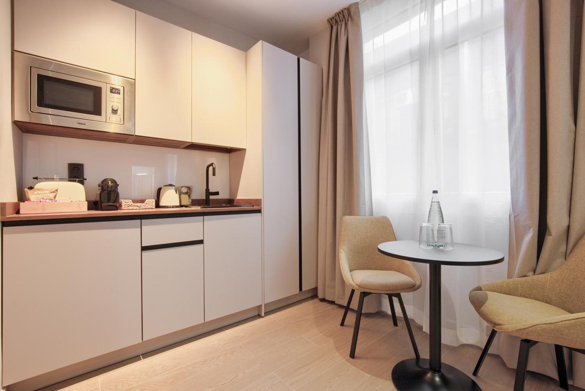 Dobo Madrid Murillo Extérieur photo